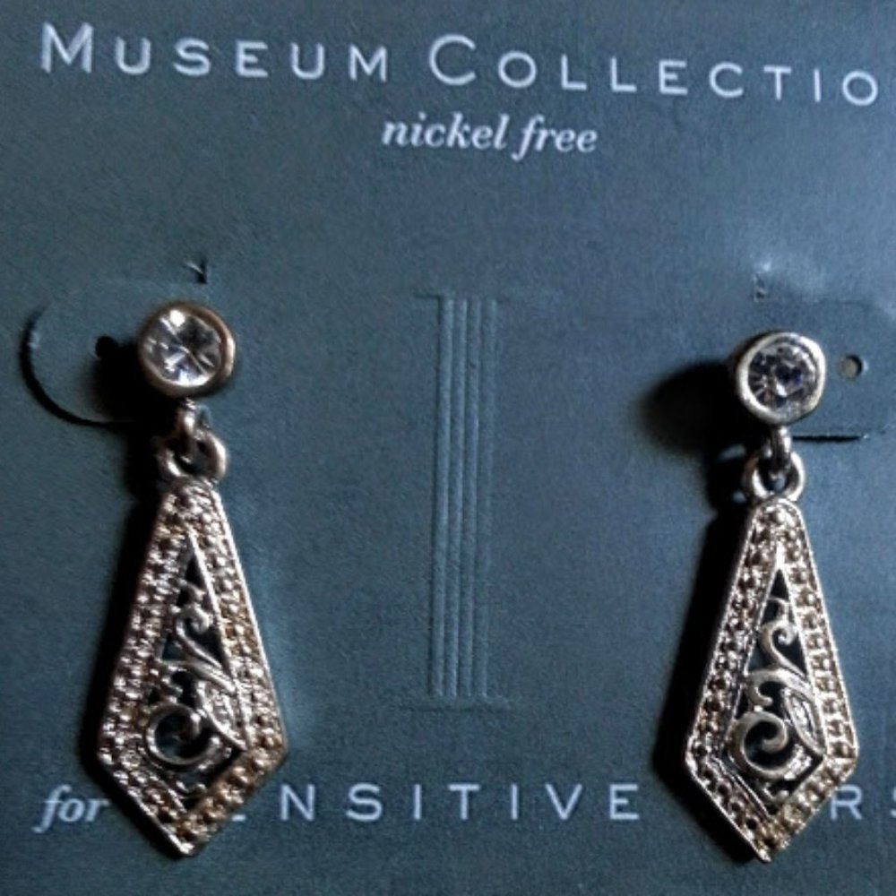 Museum Collection Nickel Free kite shape dangles
